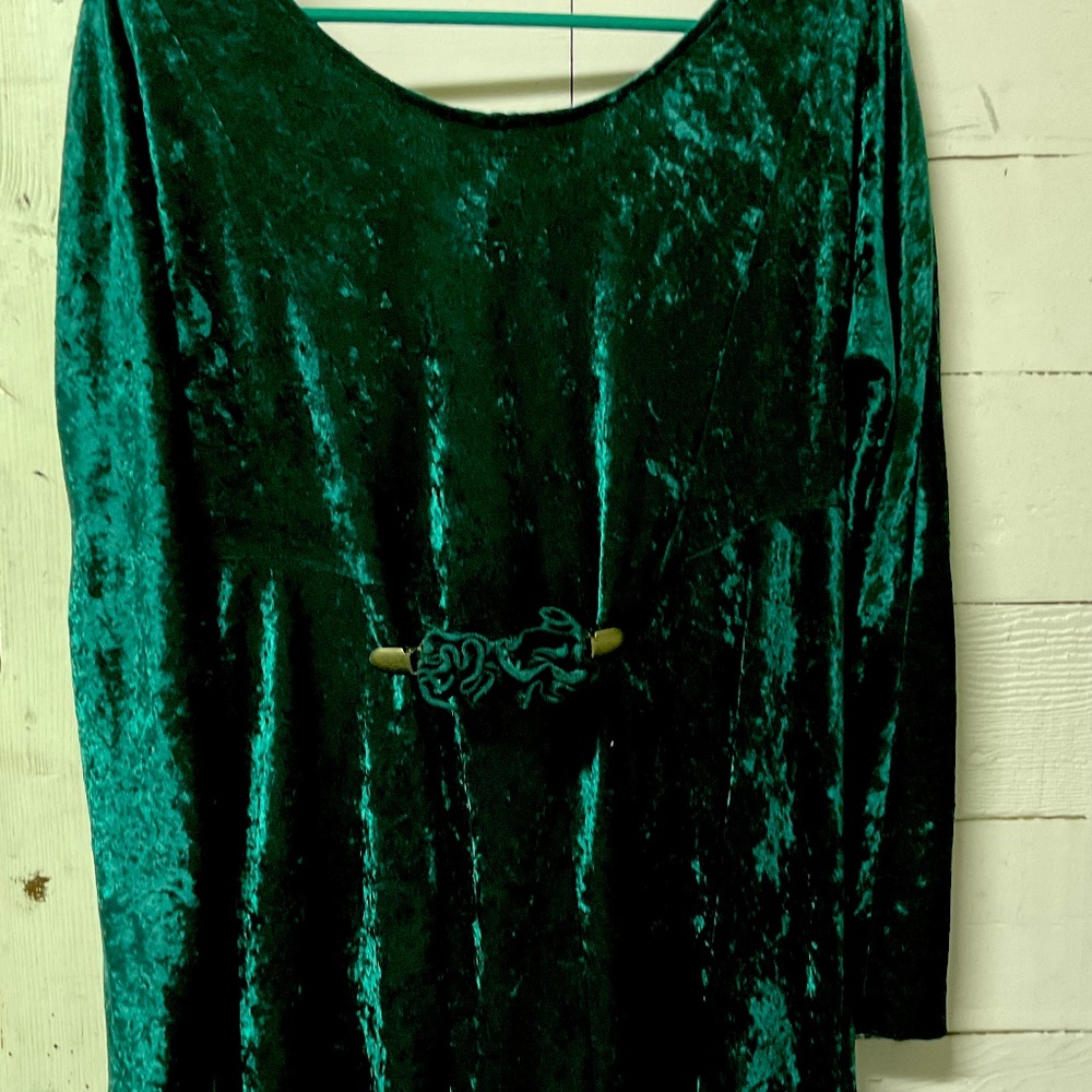 Emerald Green Velour Long Evening Dress - Picture 2 of 3